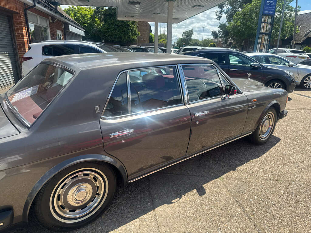 Rolls-Royce Silver Spirit Spirit 6.8L White #28