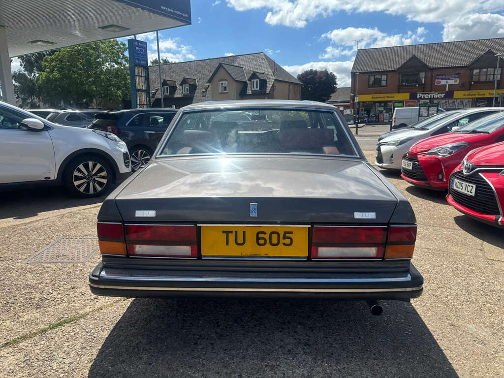 Rolls-Royce Silver Spirit Spirit 6.8L White #8