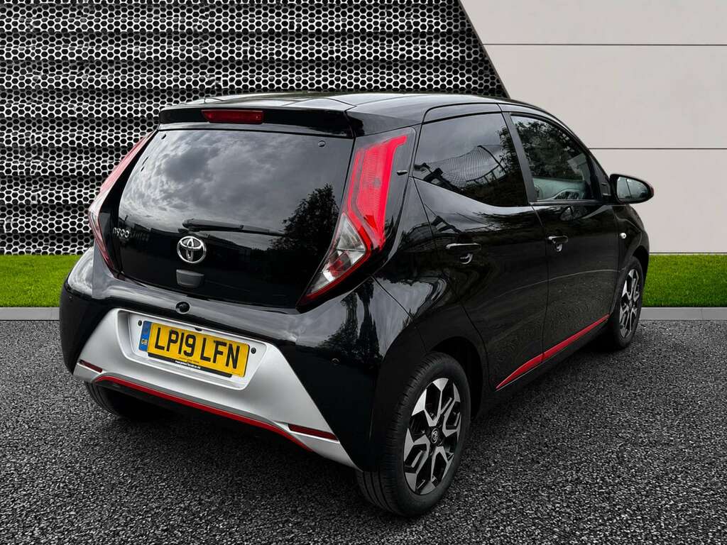 Toyota Aygo X 1.0 Aygo X-trend Vvt-i Cvt Black