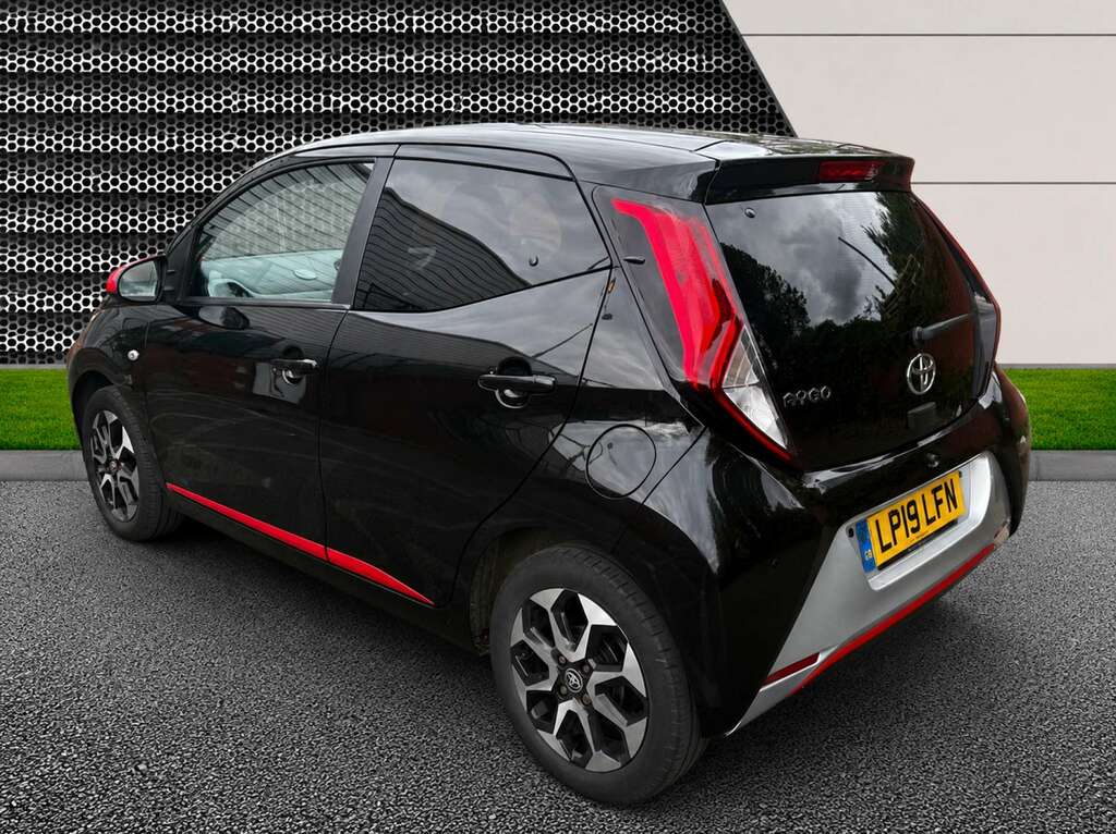 Toyota Aygo X 1.0 Aygo X-trend Vvt-i Cvt Black #3