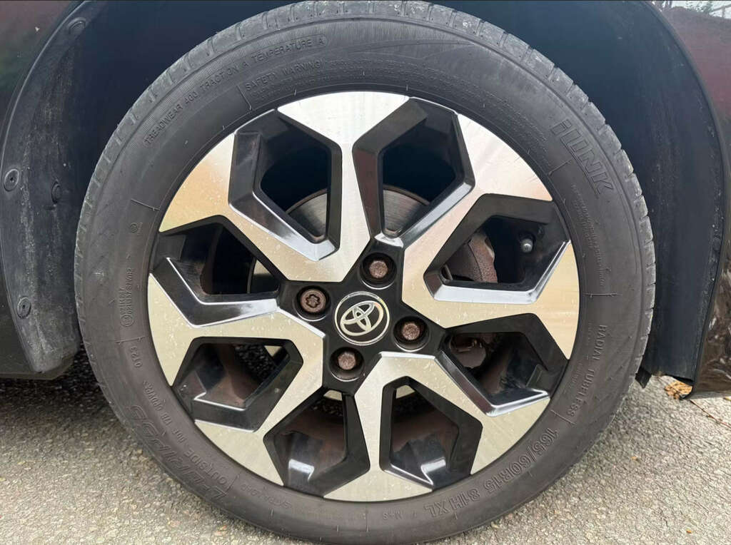 Toyota Aygo X 1.0 Aygo X-trend Vvt-i Cvt Black #4