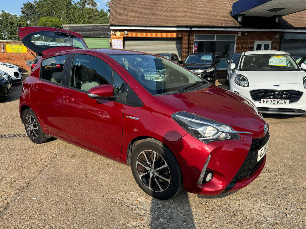 Toyota Yaris Icon Tech White #28