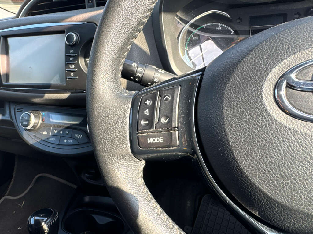 Toyota Yaris Icon Tech White #22