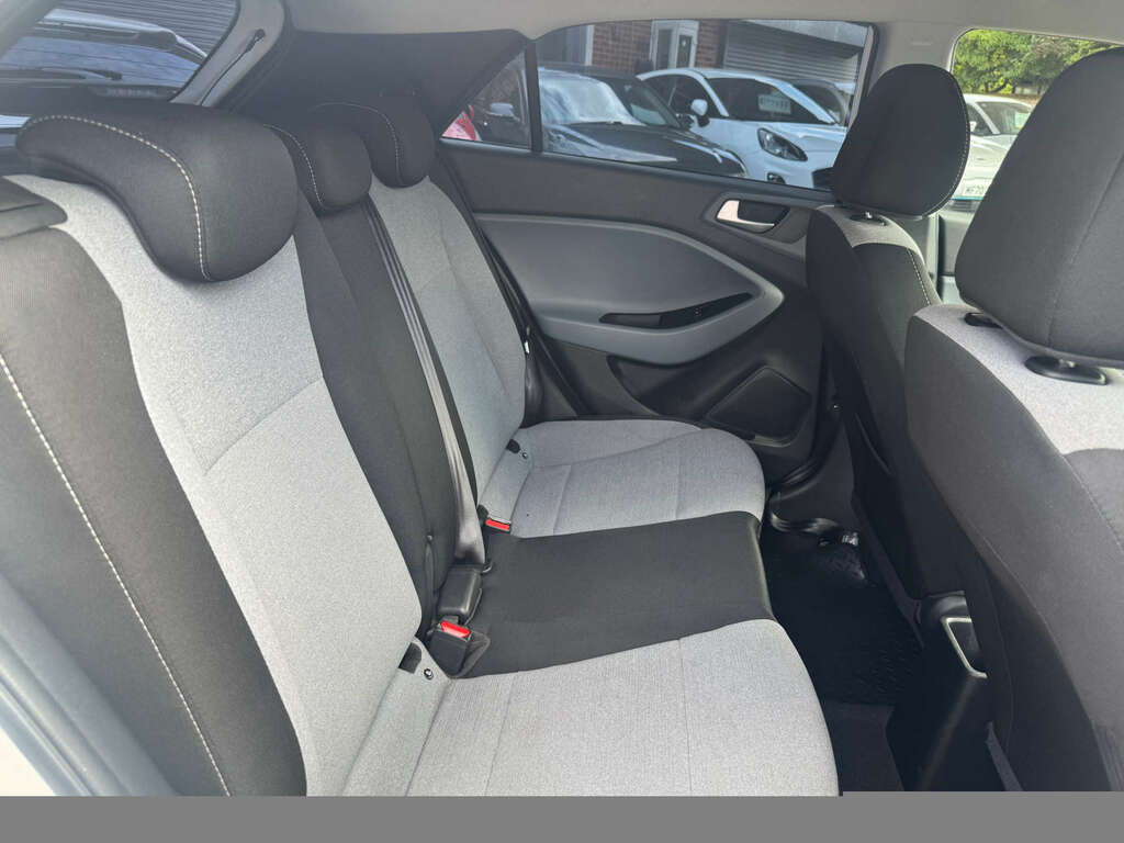 Hyundai I20 1.2 I20 Se Mpi White