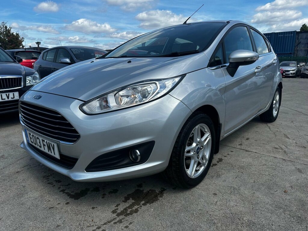 Ford Fiesta 1.6 Zetec Powershift Euro 5 EO13FMY Silver #4