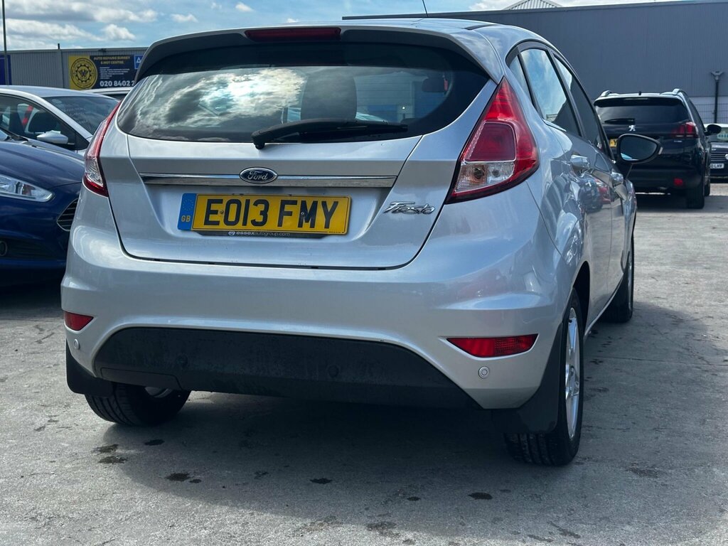 Ford Fiesta 1.6 Zetec Powershift Euro 5 EO13FMY Silver #5