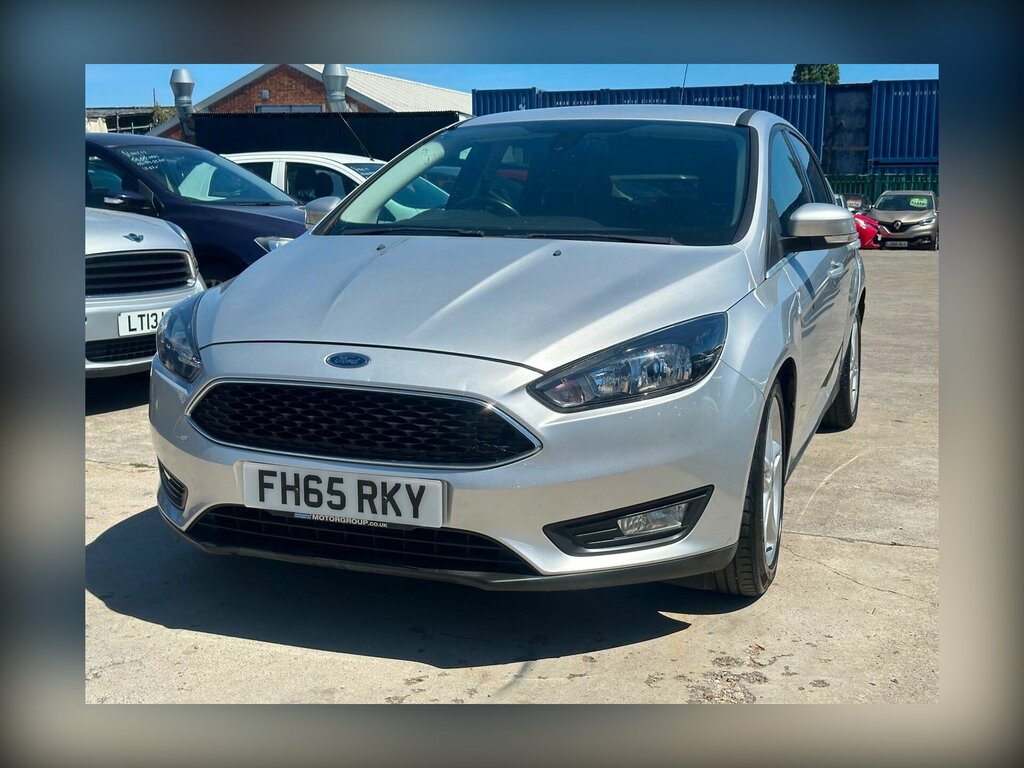 Ford Focus 1.6 Zetec Powershift Euro 6 FH65RKY Silver #2