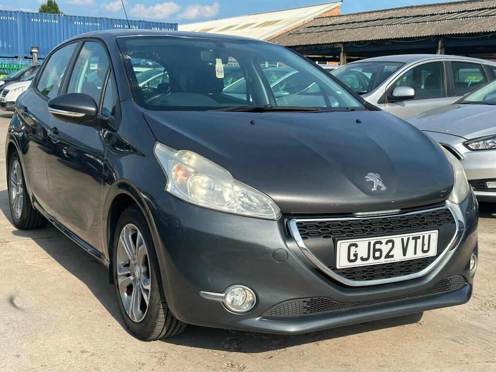 Peugeot 208 1.2 Vti Active Euro 5 Grey
