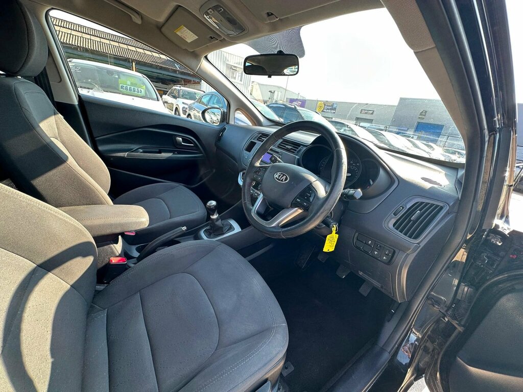 Kia RIO 1.25 1 Red #15