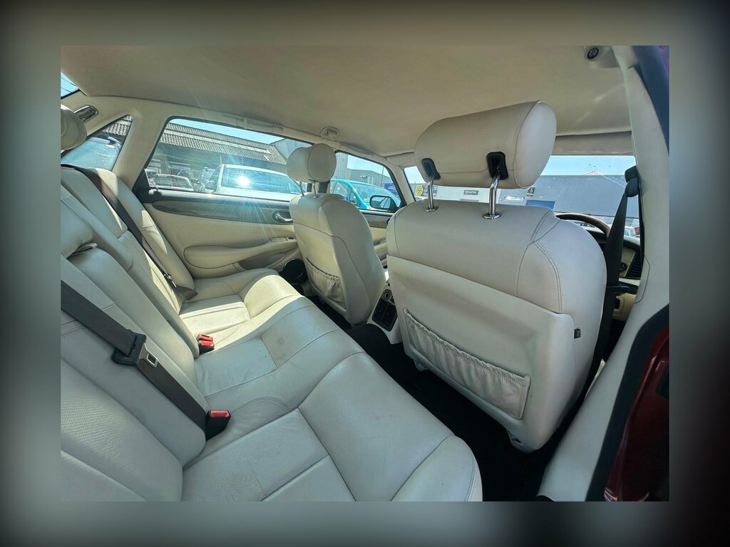 Jaguar XJ 2001 51 Reg Saloon 95,000 Miles 4.0L Aut Silver #42
