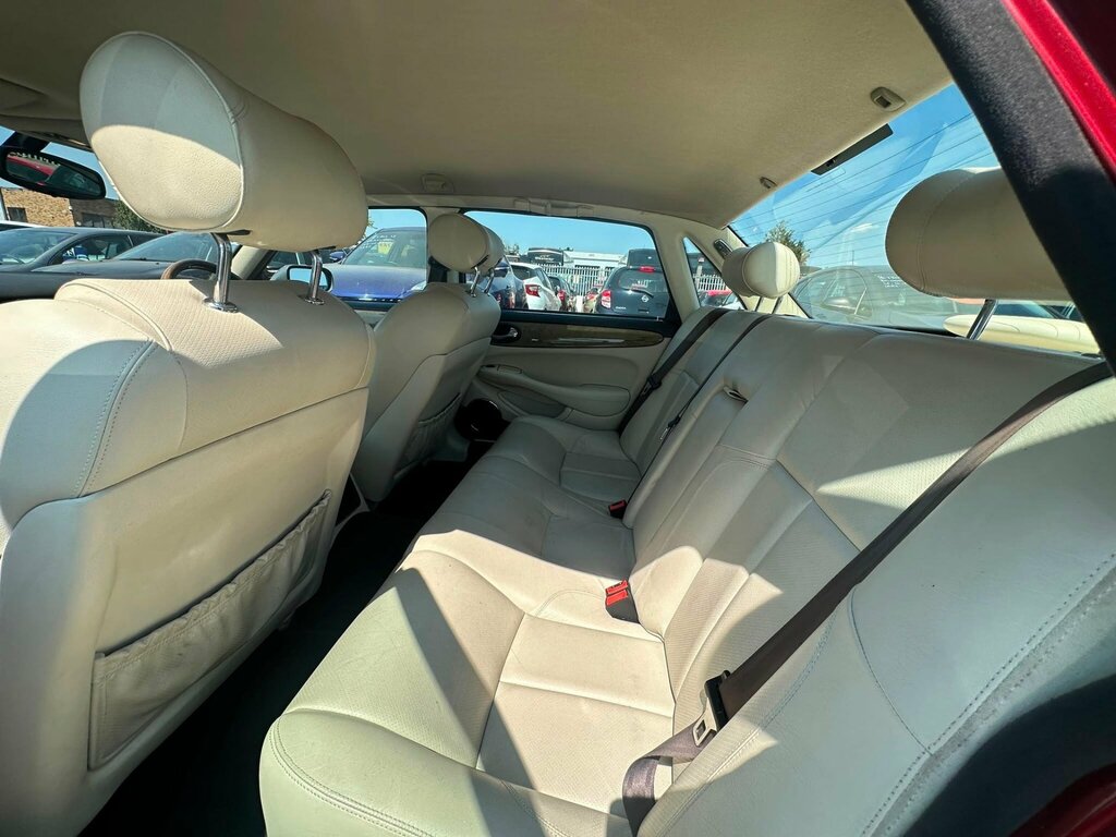 Jaguar XJ 2001 51 Reg Saloon 95,000 Miles 4.0L Aut Silver #40