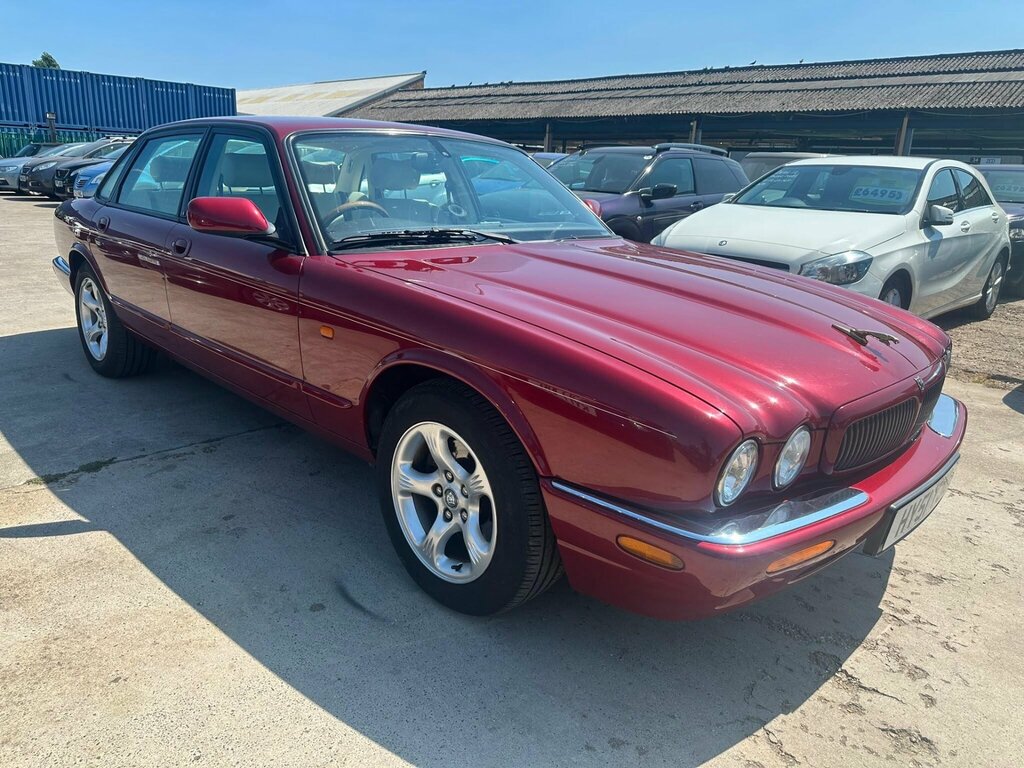 Jaguar XJ 3.2 Xj8 Executive Red #3