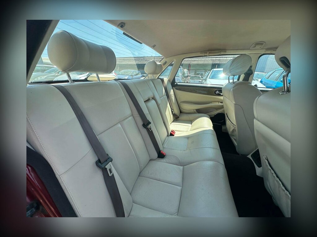 Jaguar XJ 2001 51 Reg Saloon 95,000 Miles 4.0L Aut Silver #44