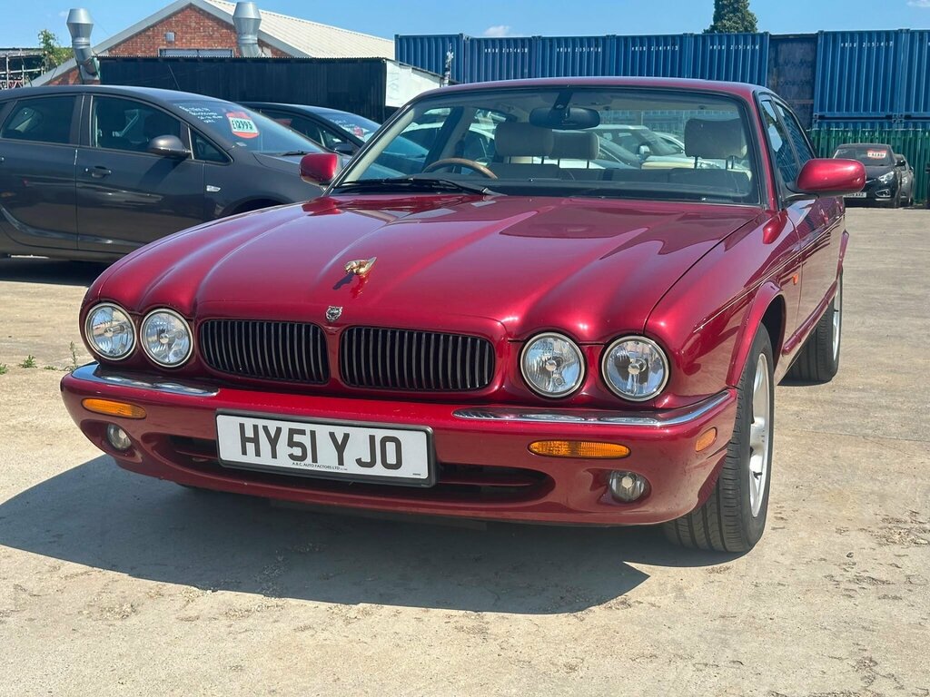 Jaguar XJ 3.2 Xj8 Executive Red #2