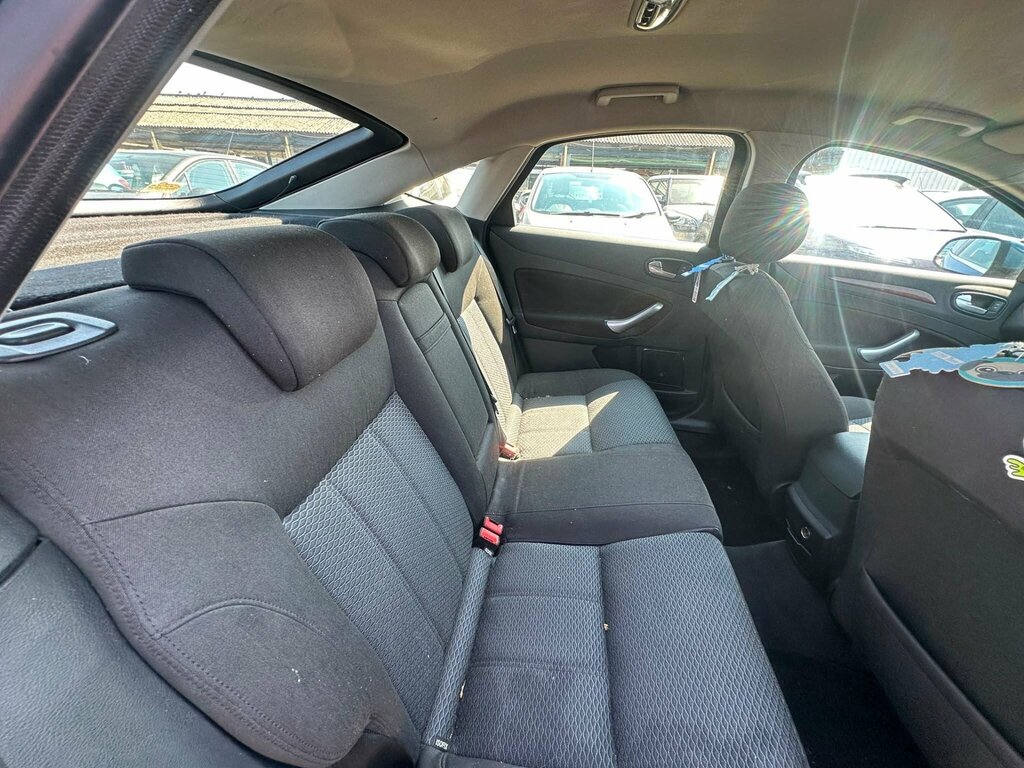 Ford Mondeo 1.8 Edge Tdci 124 Bhp Silver #35