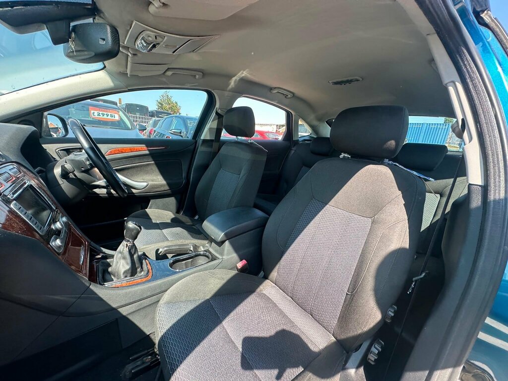 Ford Mondeo 1.8 Edge Tdci 124 Bhp Silver #30