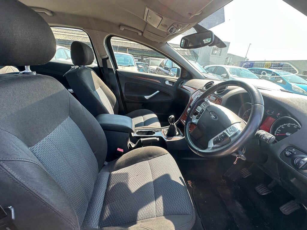 Ford Mondeo 1.8 Edge Tdci 124 Bhp Silver #16