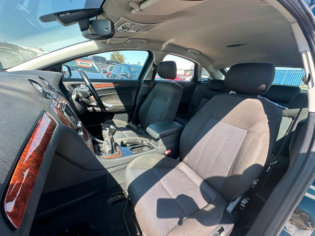 Ford Mondeo 1.8 Edge Tdci 124 Bhp Silver #29