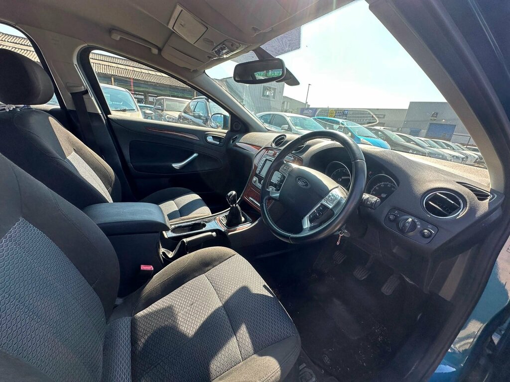 Ford Mondeo 1.8 Edge Tdci 124 Bhp Silver #17