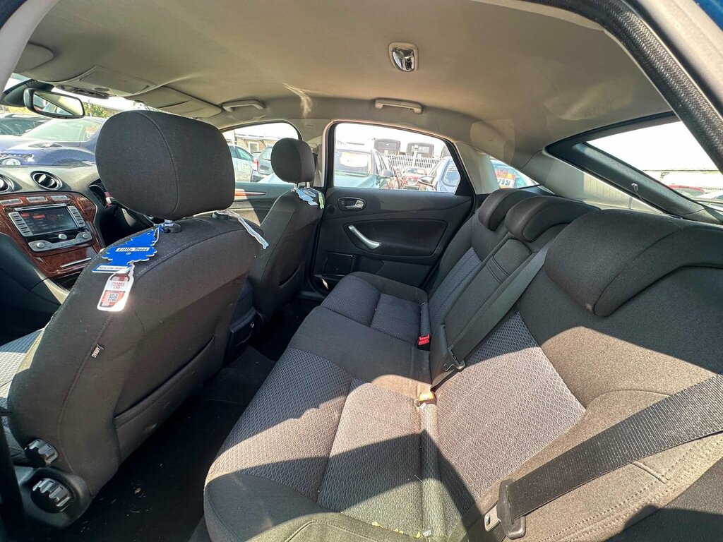 Ford Mondeo 1.8 Edge Tdci 124 Bhp Silver #32