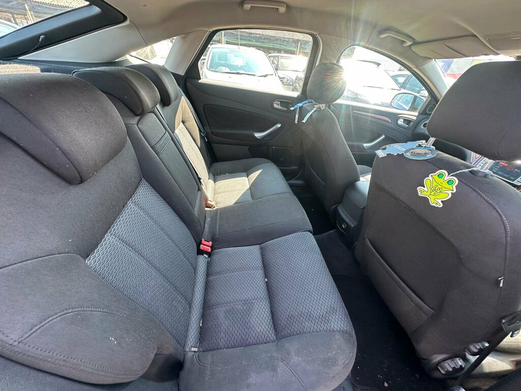 Ford Mondeo 1.8 Edge Tdci 124 Bhp Silver #40