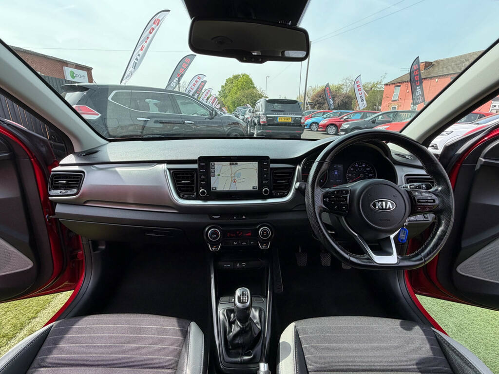 Kia Stonic 1.6 Crdi 3 Suv Euro 6 Ss 113 KX19KUA Red #3