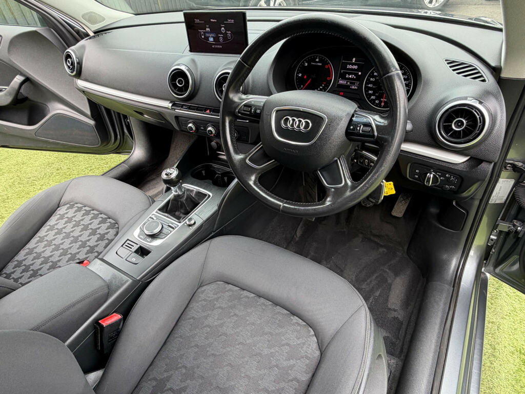 Audi A3 1.6 Tdi Se Hatchback Euro 5 Ss Grey #3
