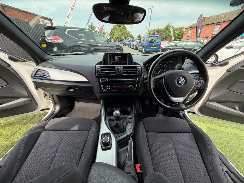 BMW 1 Series Hatchback 1.6 116I Sport Euro 5 Ss 201261 White #38