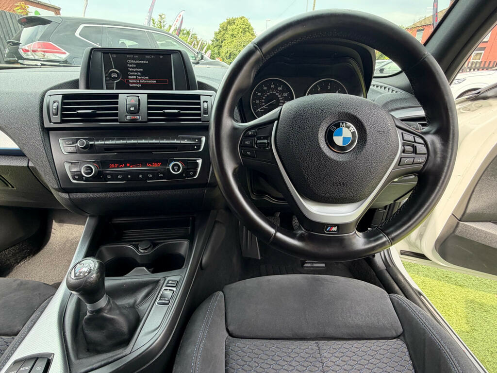 BMW 1 Series Hatchback 1.6 116I Sport Euro 5 Ss 201261 White #41