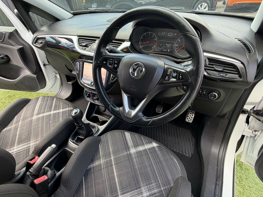 Vauxhall Corsa 1.4I Ecotec Limited Edition Hatchback M White #3