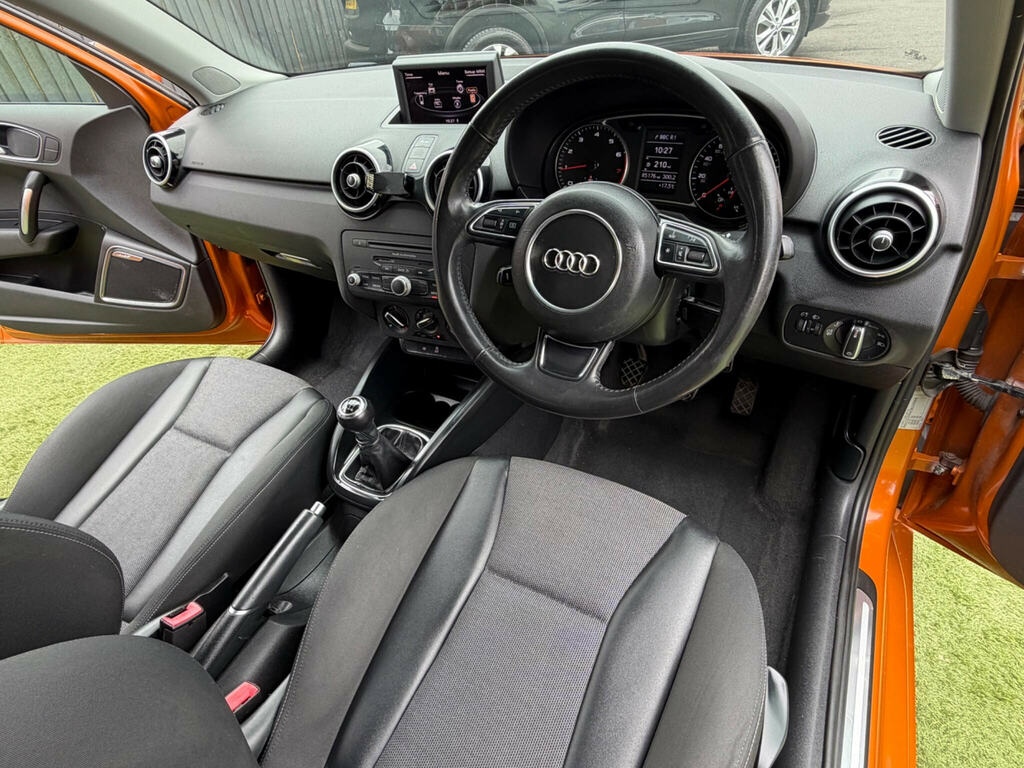 Audi A1 1.4 Tfsi Sport Sportback Euro 5 Orange #3