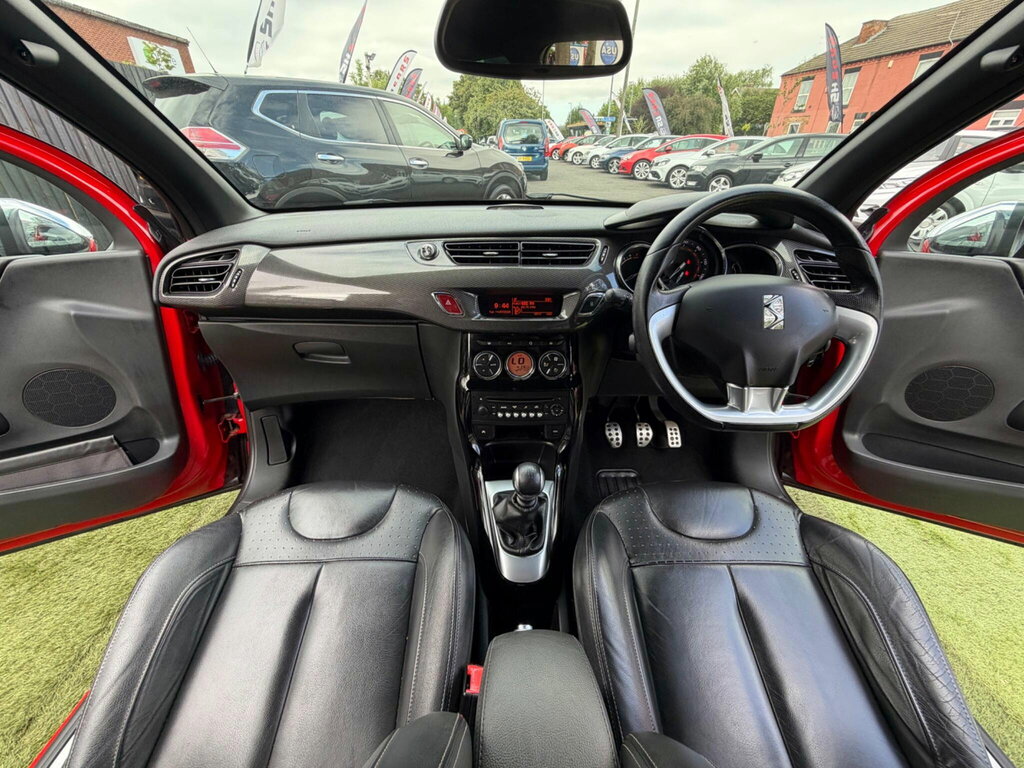 Citroen DS3 Hatchback White #32