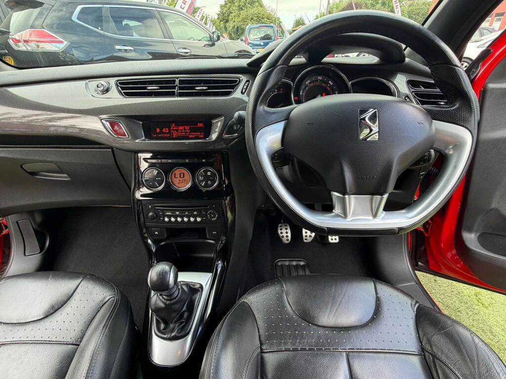 Citroen DS3 Hatchback White #36