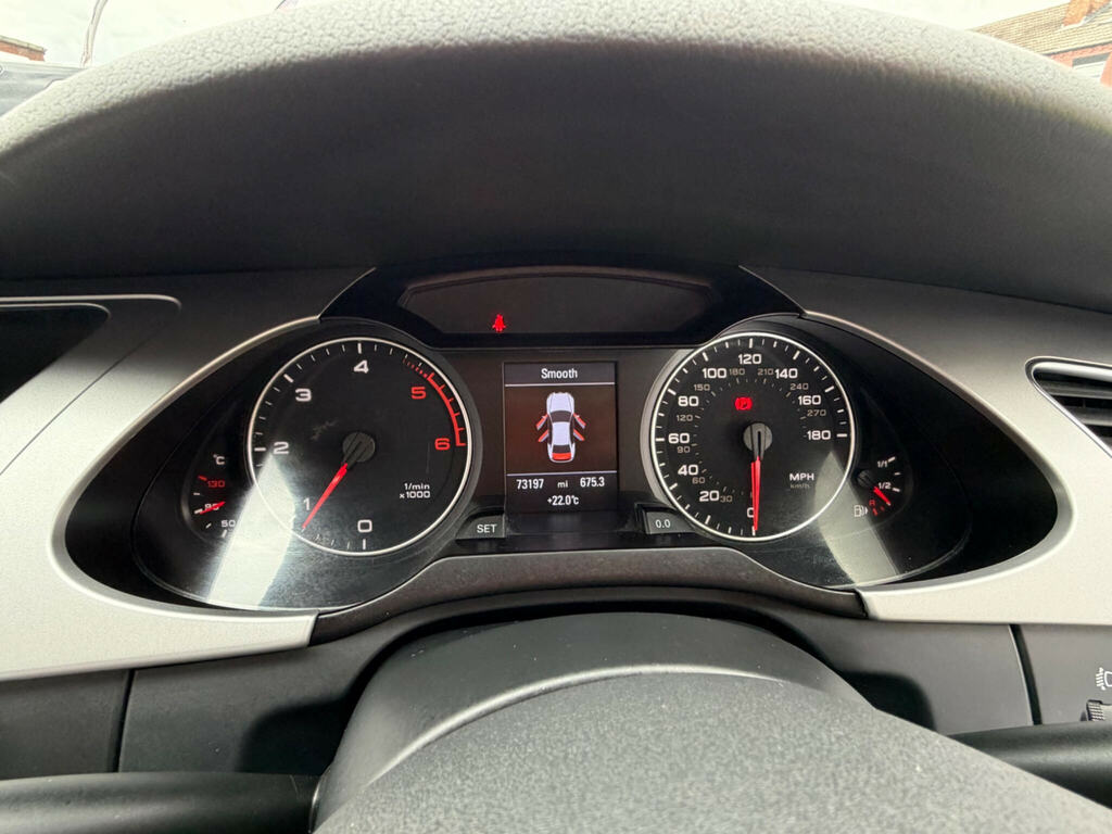Audi A4 Saloon 2.0 Tdi Black Edition Euro 5 Ss 201 White #20