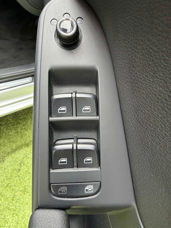 Audi A4 Saloon 2.0 Tdi Black Edition Euro 5 Ss 201 White #26