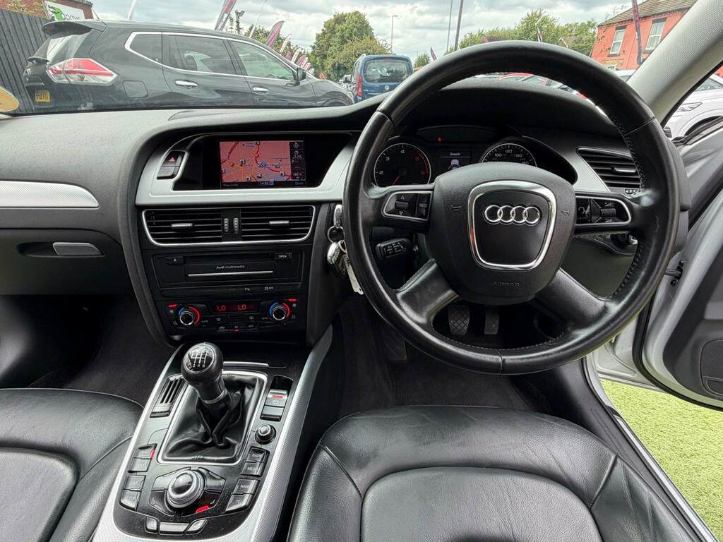 Audi A4 Saloon 2.0 Tdi Black Edition Euro 5 Ss 201 White #42