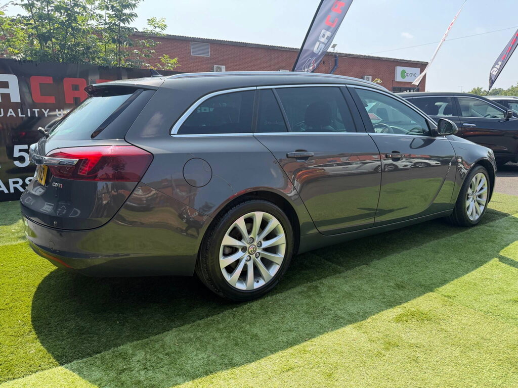 Vauxhall Insignia Hatchback 2.0 White #9