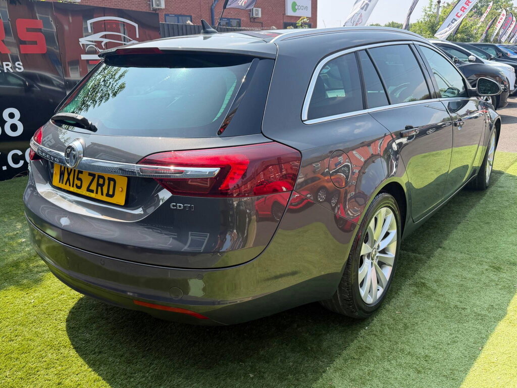 Vauxhall Insignia Hatchback 2.0 White #7