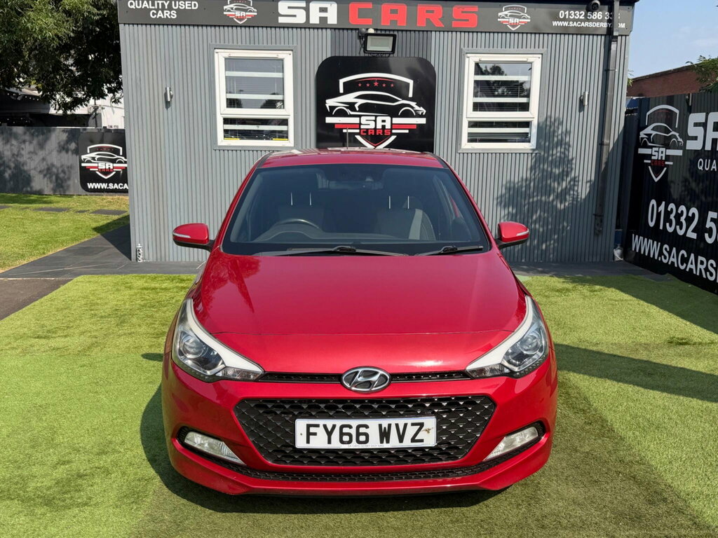 Hyundai I20 1.2 Go Hatchback Euro 6 84 Ps Red #4