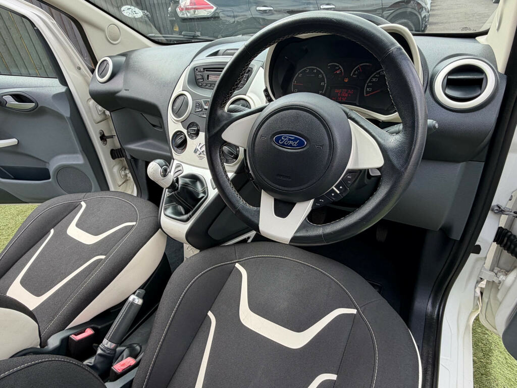 Ford KA 1.2 Zetec White Edition Hatchback Manua White #3
