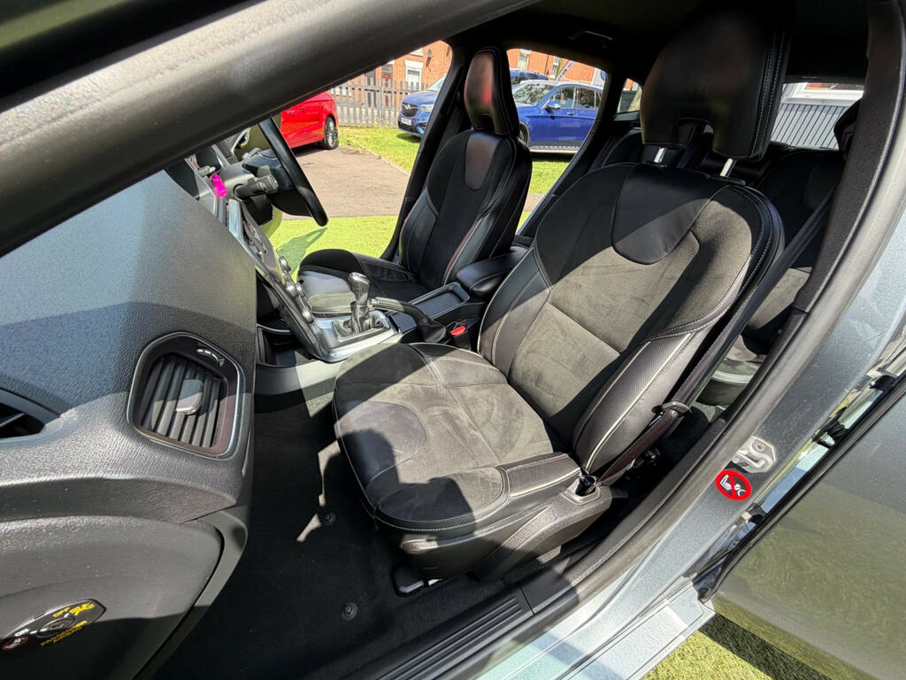 Volvo V40 D2 Se Lux Nav 5-Door Grey #33