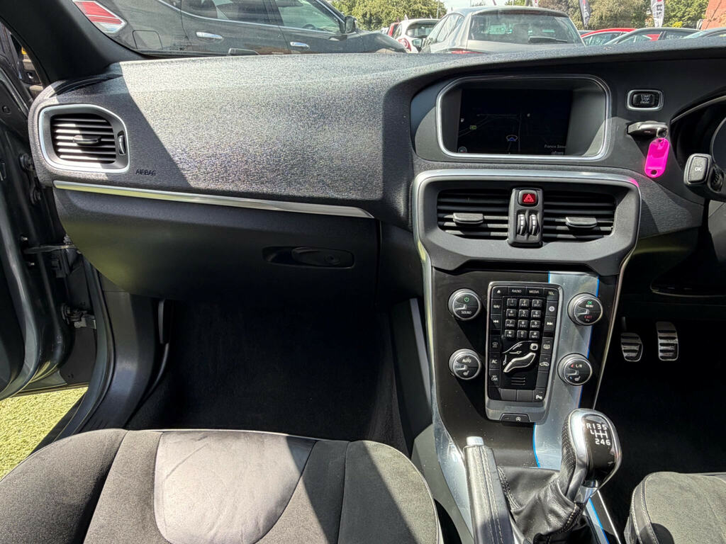 Volvo V40 D2 Se Lux Nav 5-Door Grey #42