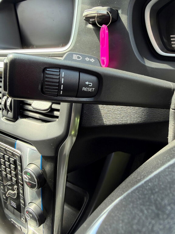 Volvo V40 D2 Se Lux Nav 5-Door Grey #24