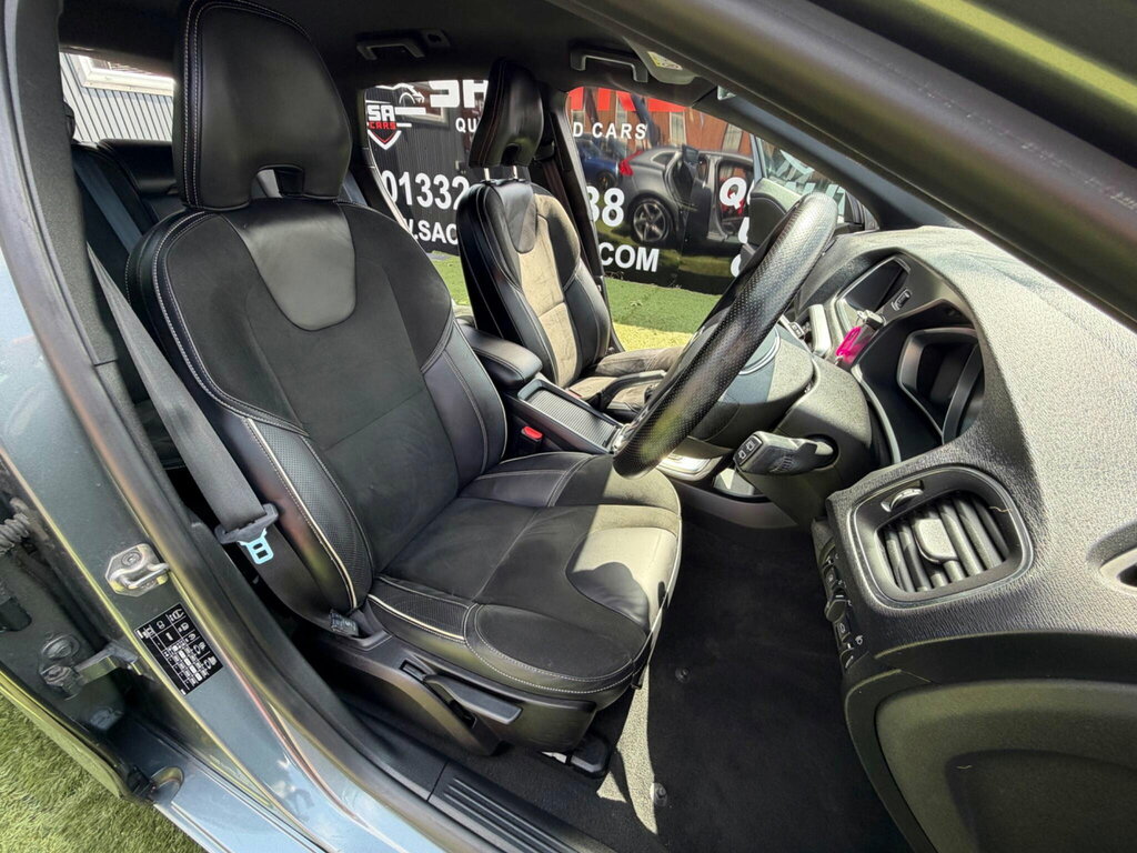 Volvo V40 D2 Se Lux Nav 5-Door Grey #30