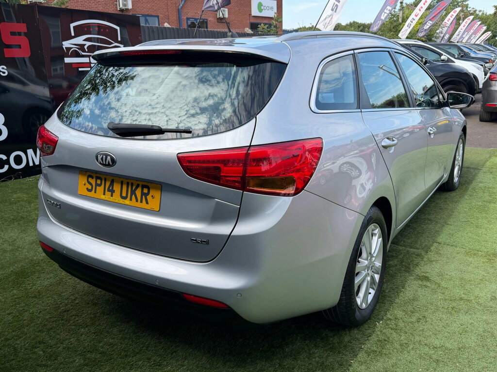 Kia Ceed 1.6 Crdi Ecodynamics 2 Sportswagon Euro 5 Ss White #16