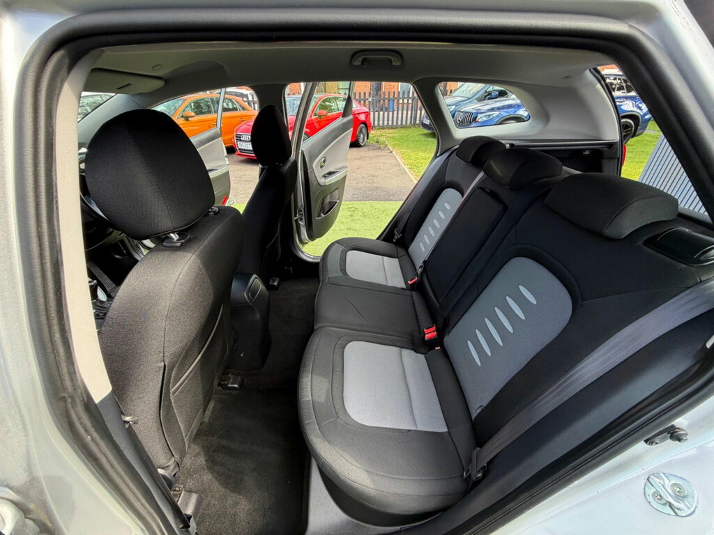 Kia Ceed 1.6 Crdi Ecodynamics 2 Sportswagon Euro 5 Ss White #35