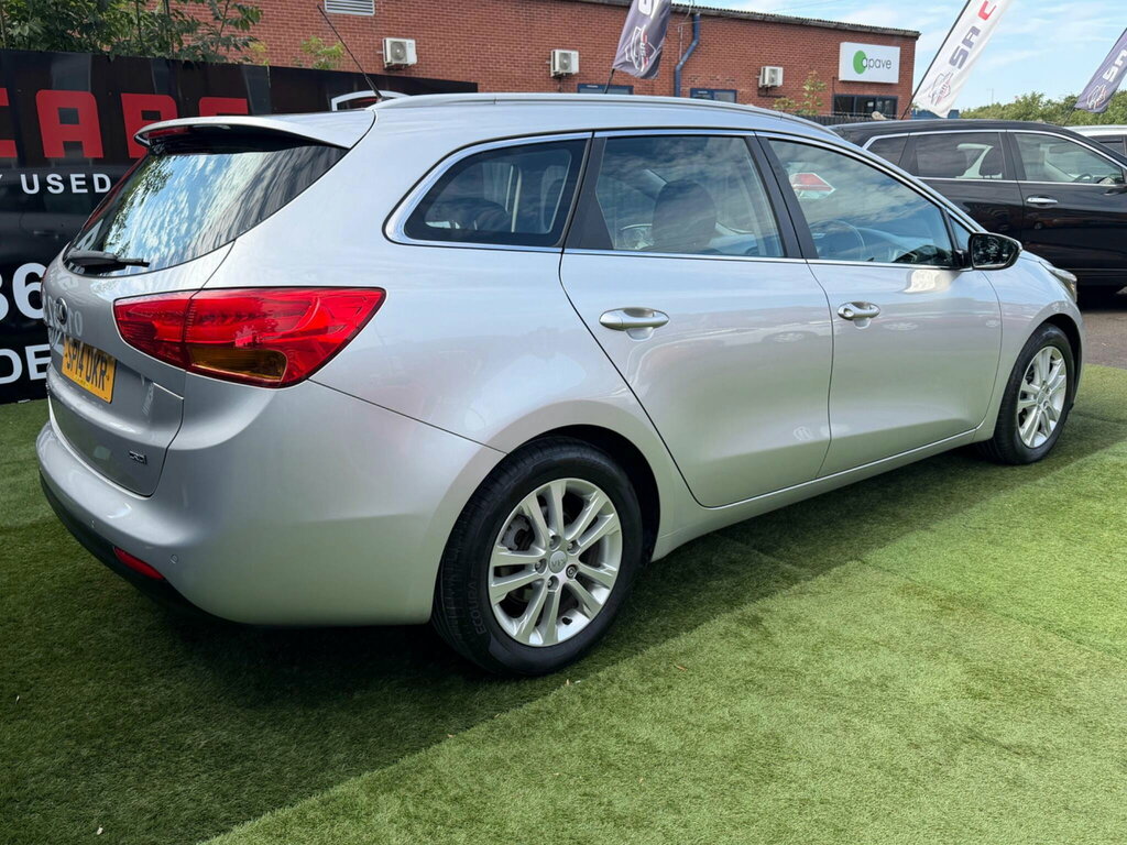Kia Ceed 1.6 Crdi Ecodynamics 2 Sportswagon Euro 5 Ss White #18