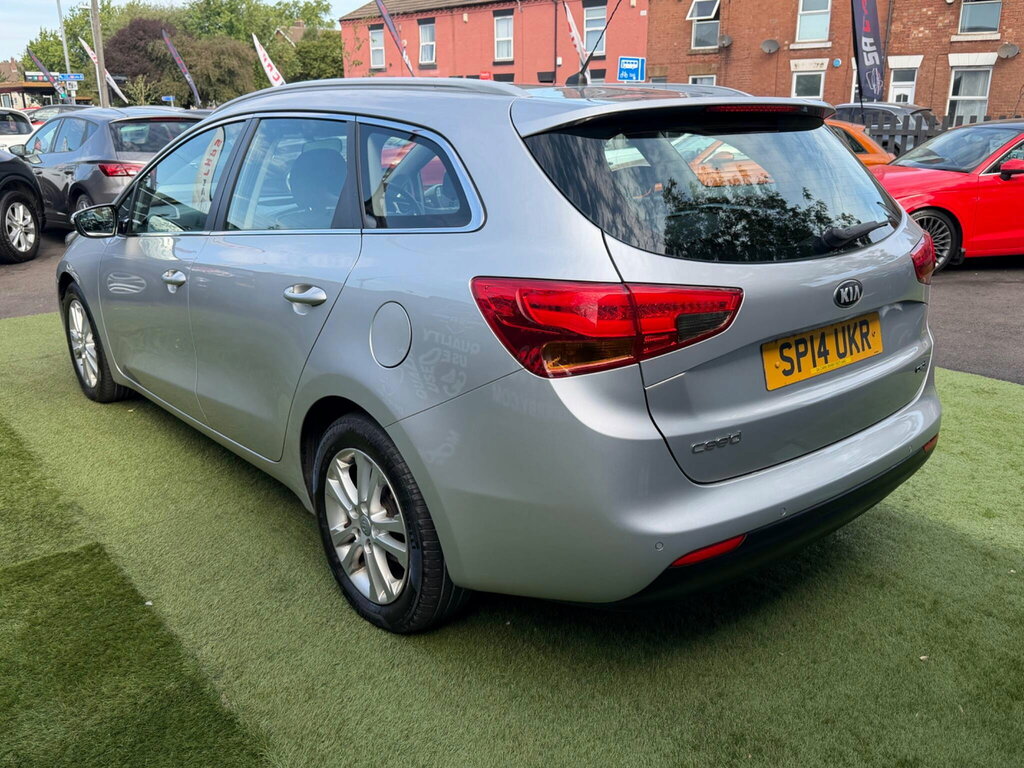 Kia Ceed 1.6 Crdi Ecodynamics 2 Sportswagon Euro 5 Ss White #15