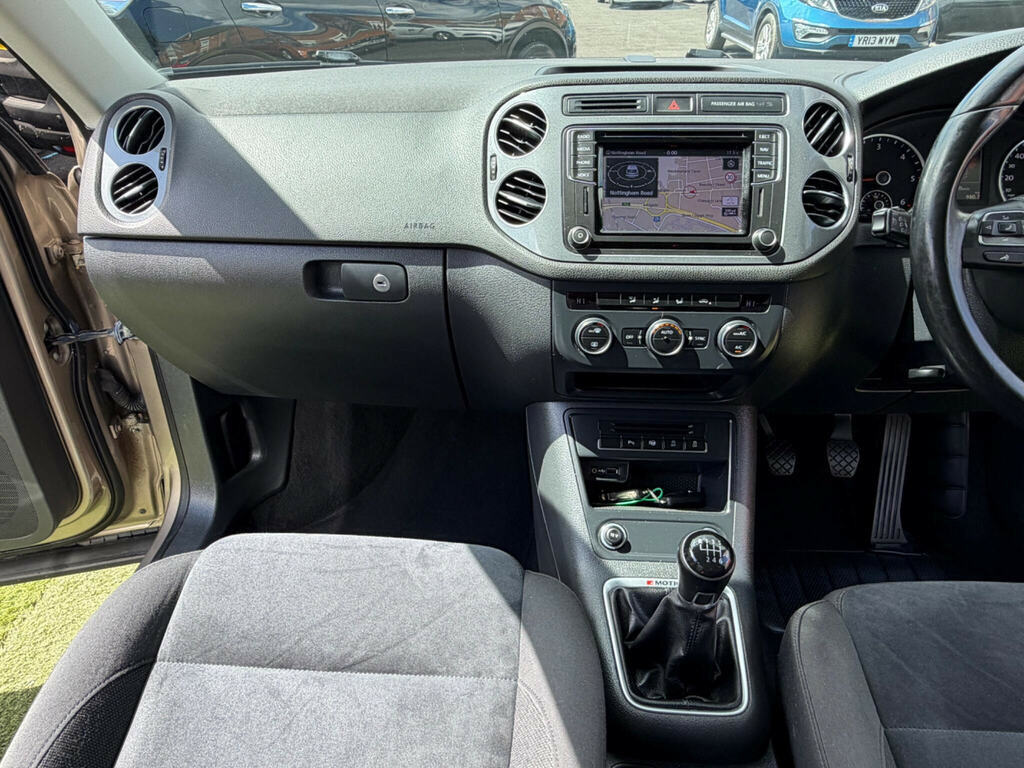 Volkswagen Tiguan 2.0 Tdi Bluemotion Tech Grey #31