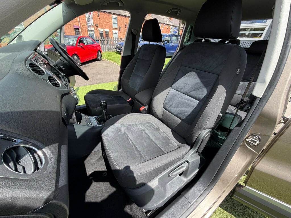 Volkswagen Tiguan 2.0 Tdi Bluemotion Tech Grey #26